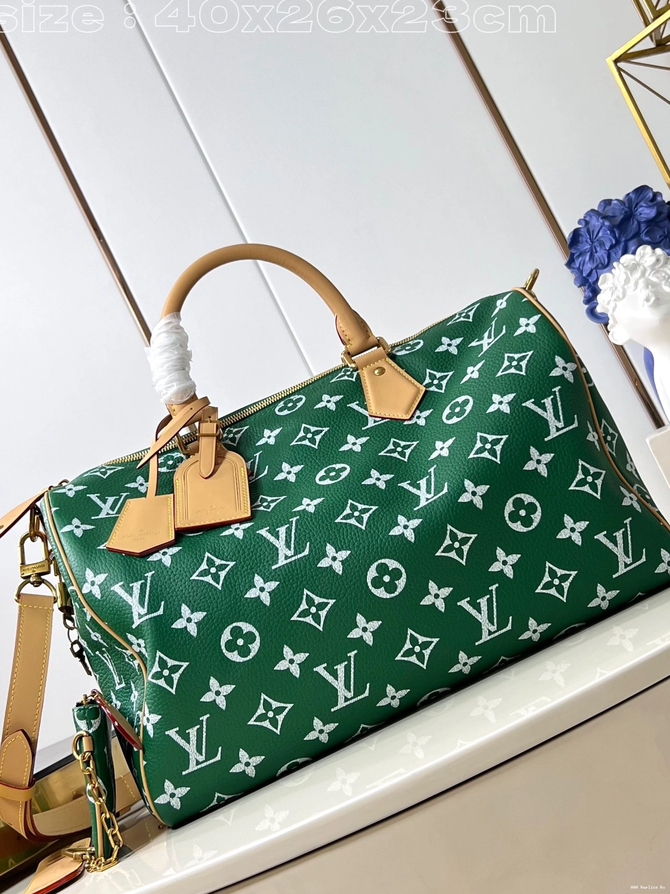 AAA Pruses Bags 40 Louis Vuitton SPEEDY 0810